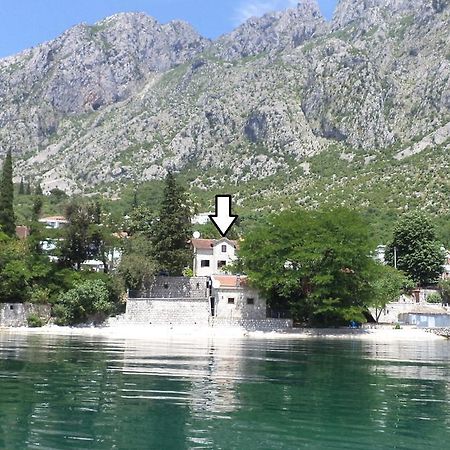 Holiday Home Ametist Kotor Habitación foto