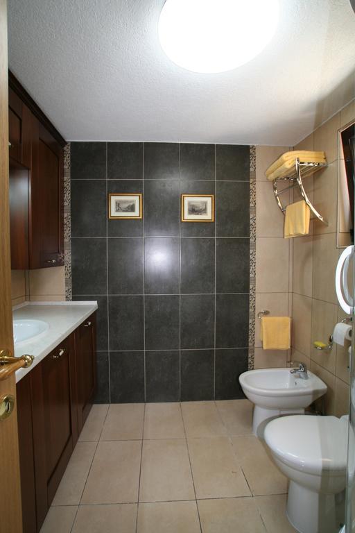Holiday Home Ametist Kotor Habitación foto