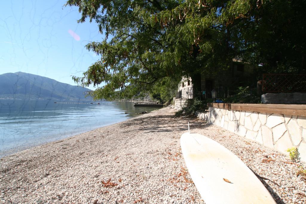 Holiday Home Ametist Kotor Habitación foto